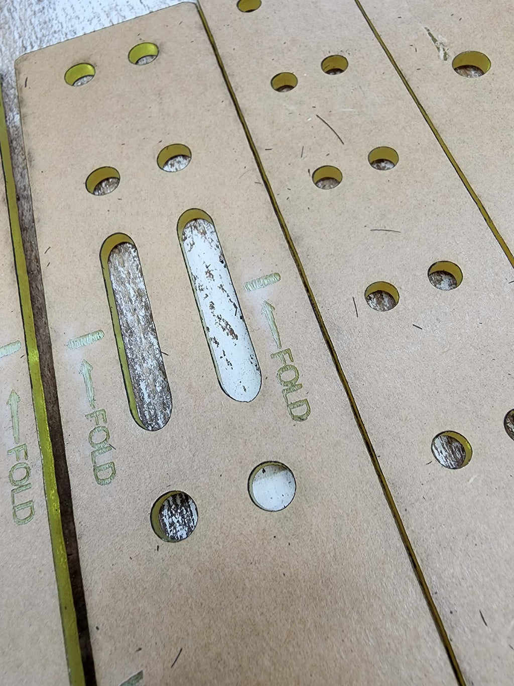 DOUBLE PRONG BELT TIP ENDS SET ACRYLIC TEMPLATE PATTERN